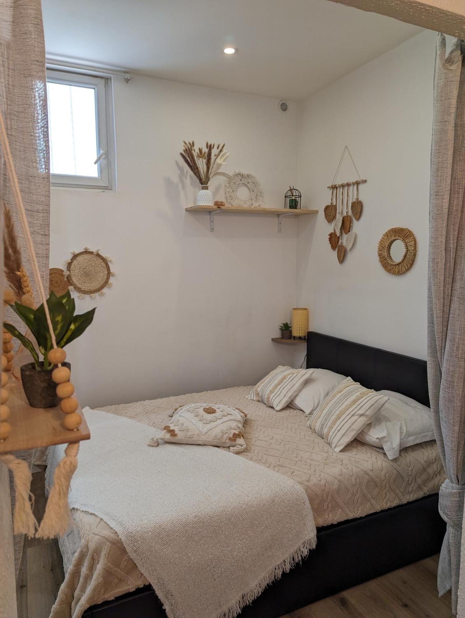 Cosy Proche Du Port Apartment Nizza
